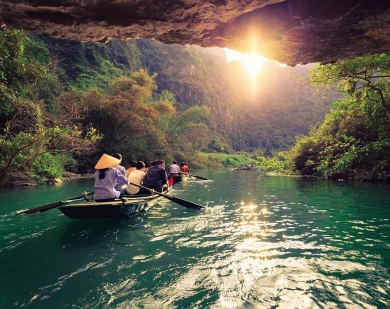 Luxury Bai Dinh Pagoda - Trang An - Mua Cave 1 Day Tour