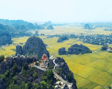 Amazing Trang An - Hoa Lu - Mua Cave 1 Day Tour